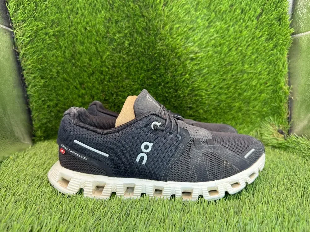 On Running Cloud 5 59.98904 Athletic Sneaker Womens 7 Black Mesh Sports Training